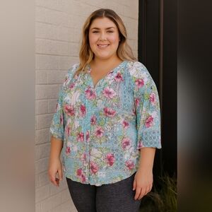 Ruby RD Floral Pleated Top 3/4 Sleeve Plus Size Top 2XL